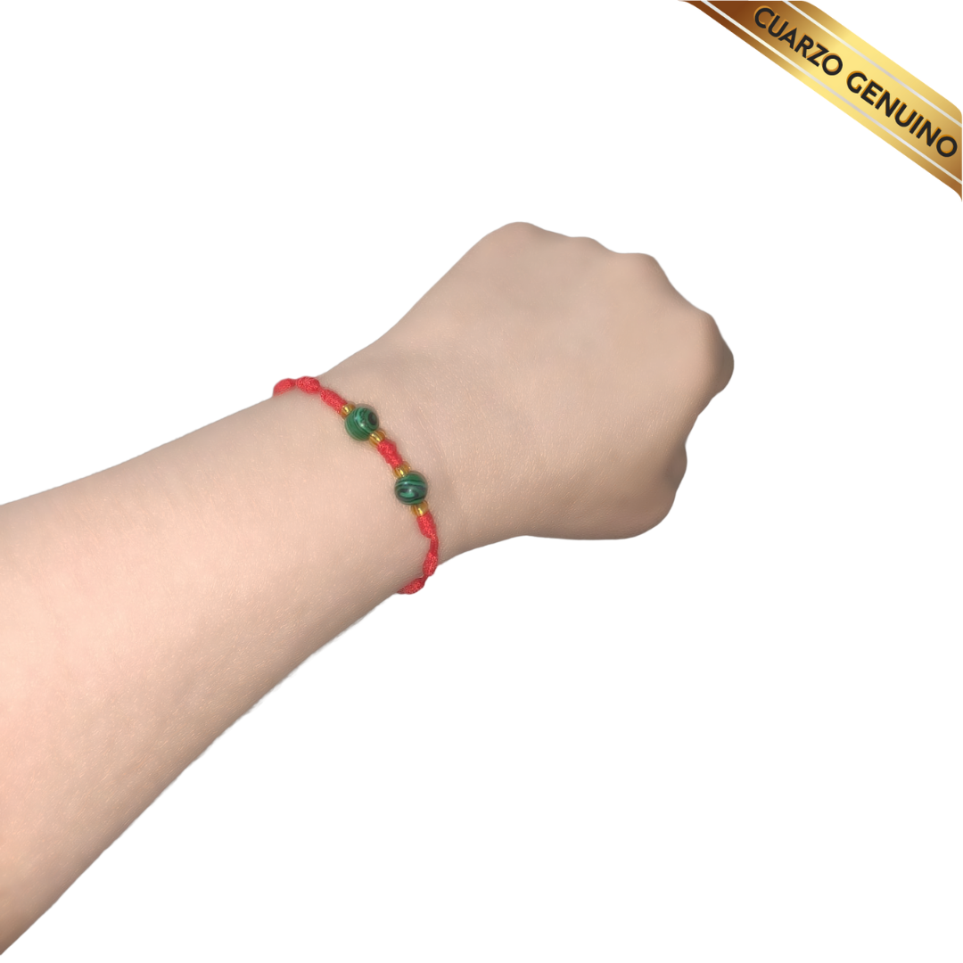 Pulsera Hilo Rojo 7 Nudos 2 Cuarzo Malaquita (6 Chaquira Dorada)